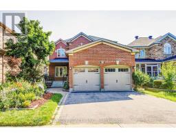 83 STONEBRIDGE BOULEVARD, Toronto, Ontario