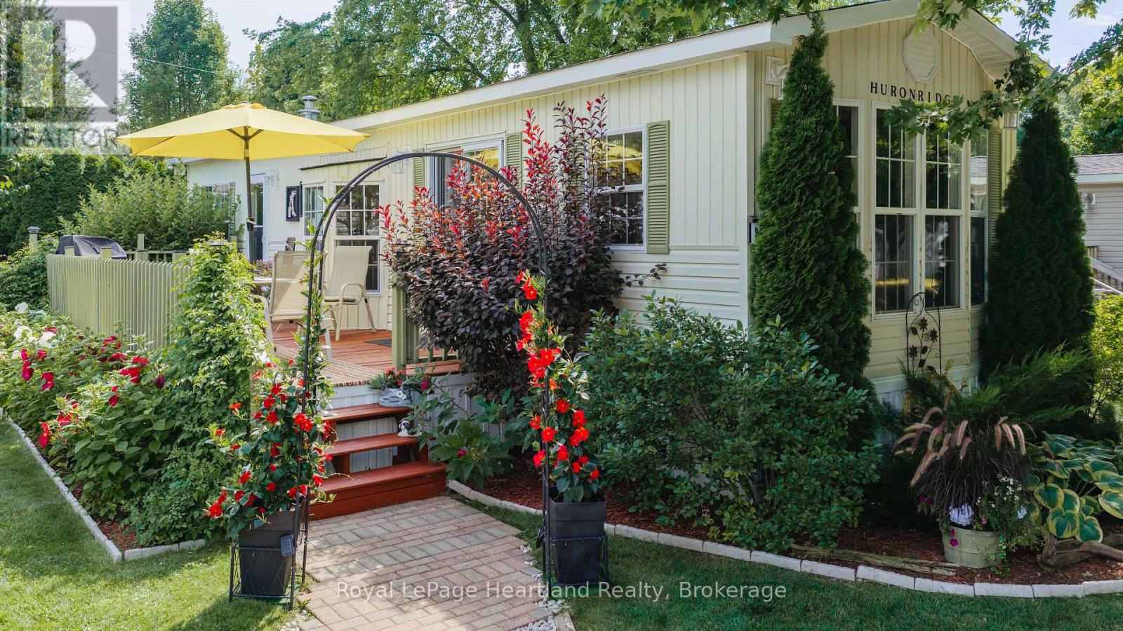 9 Club Terrace, Bluewater, Ontario  N0M 1G0 - Photo 24 - X13694086
