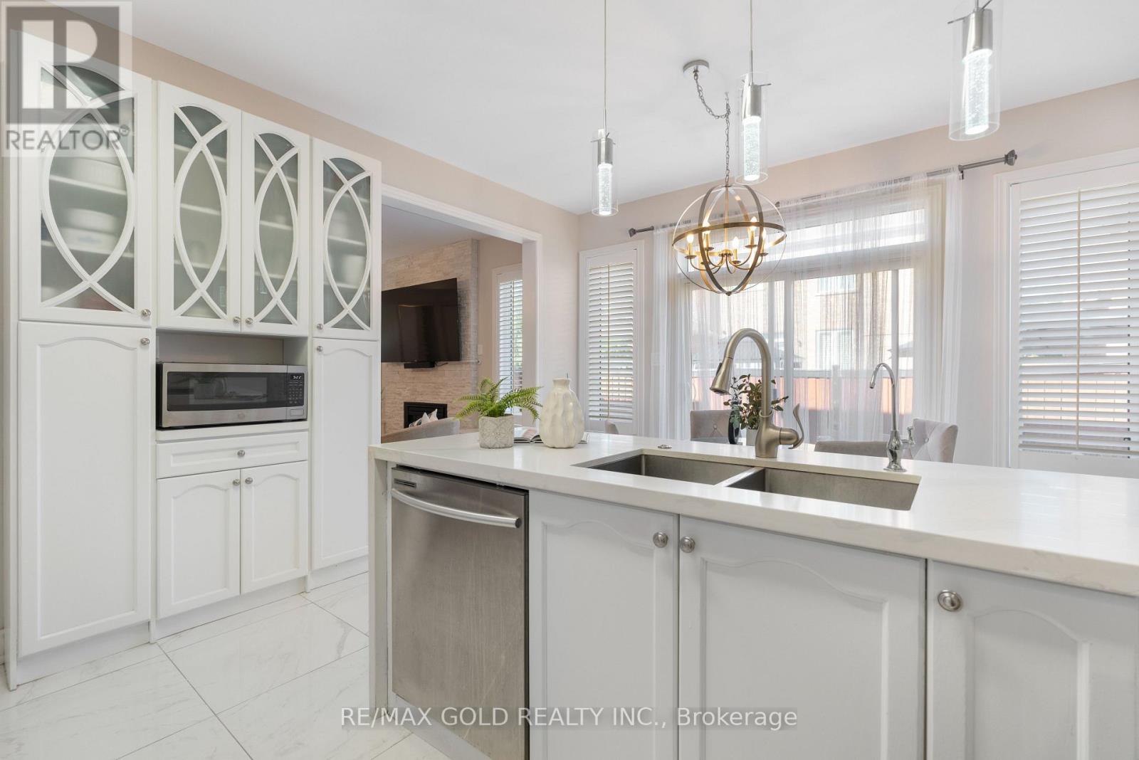 19 Bellcrest Road, Brampton, Ontario  L6Y 2M7 - Photo 16 - W13694090