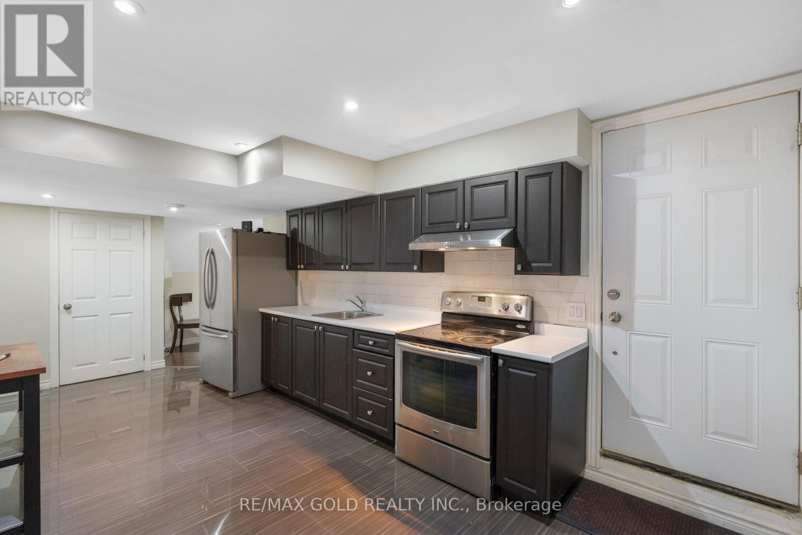 19 Bellcrest Road, Brampton, Ontario  L6Y 2M7 - Photo 38 - W13694090