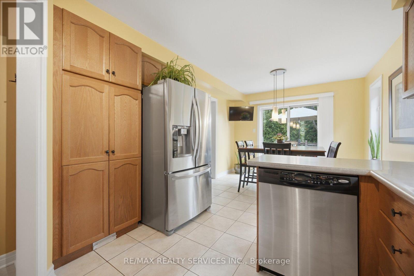 23 Swansea Meadows Drive, Brampton, Ontario  L7A 2C5 - Photo 14 - W13694110