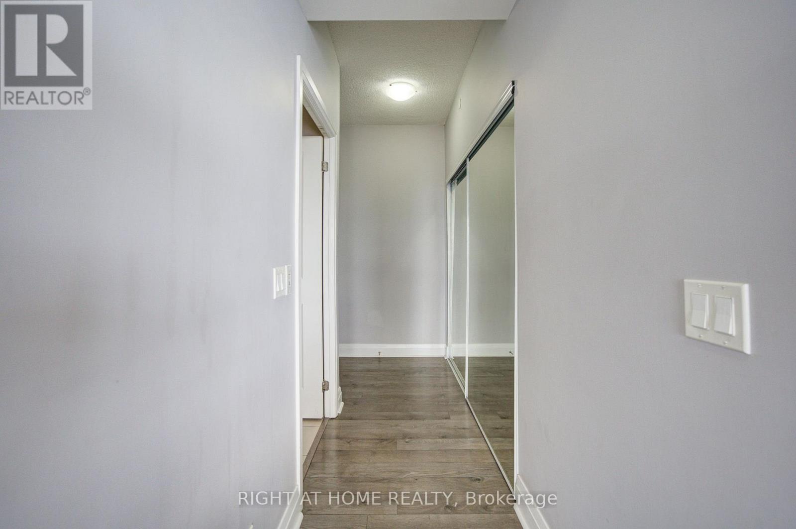 1807 - 15 Zorra Street, Toronto, Ontario  M8Z 0C1 - Photo 5 - W13694114