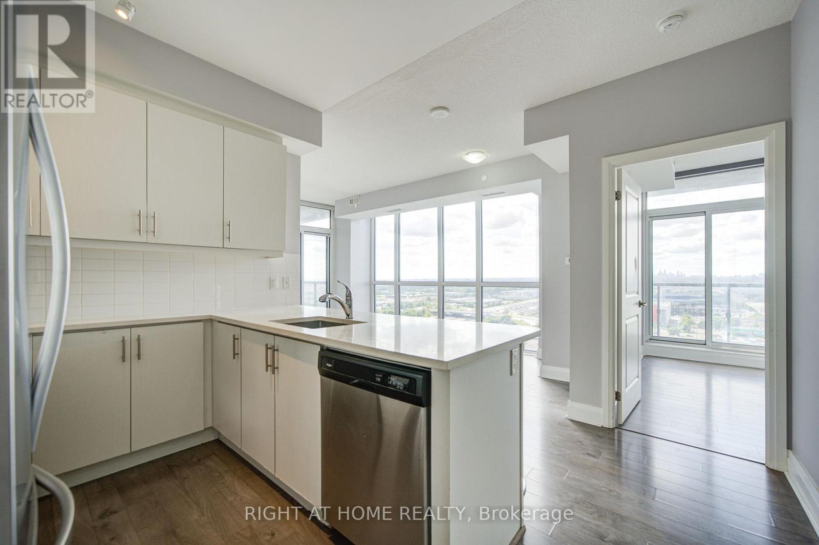 1807 - 15 Zorra Street, Toronto, Ontario  M8Z 0C1 - Photo 6 - W13694114