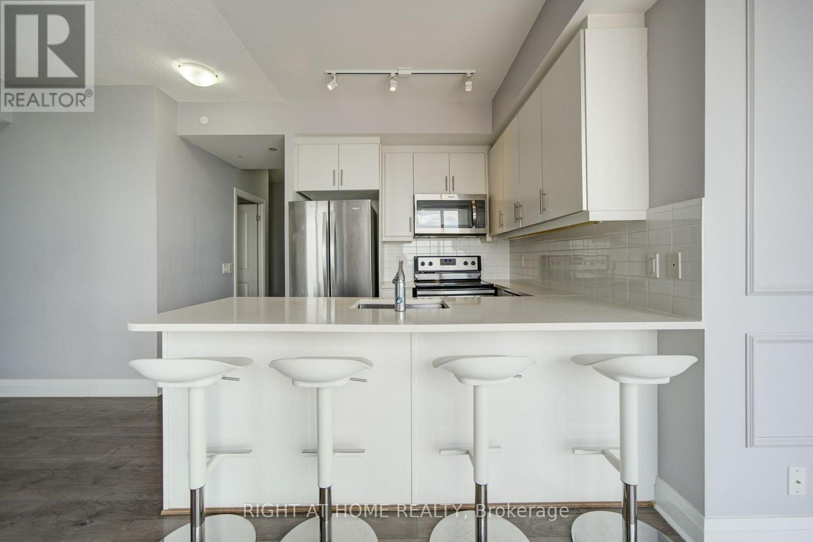 1807 - 15 Zorra Street, Toronto, Ontario  M8Z 0C1 - Photo 9 - W13694114
