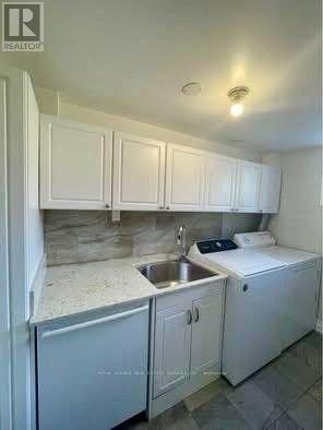 3589 Birchmeadow Crescent, Mississauga, Ontario  L4Y 3R8 - Photo 12 - W13694124