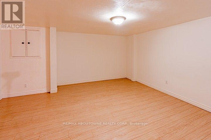 Lower Unit - 1418 Abbeywood Drive, Oakville, Ontario  L6M 2K4 - Photo 10 - W13694128