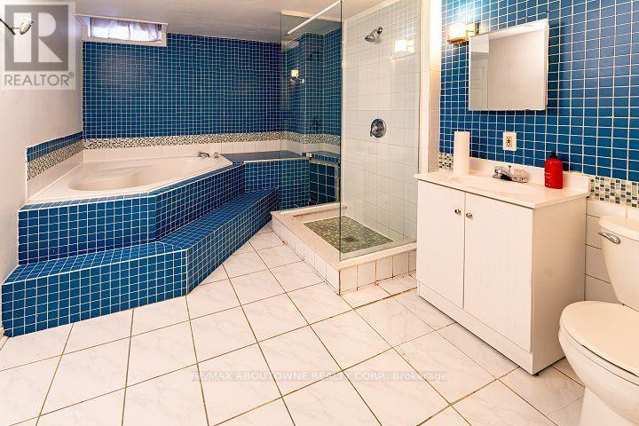 Lower Unit - 1418 Abbeywood Drive, Oakville, Ontario  L6M 2K4 - Photo 7 - W13694128