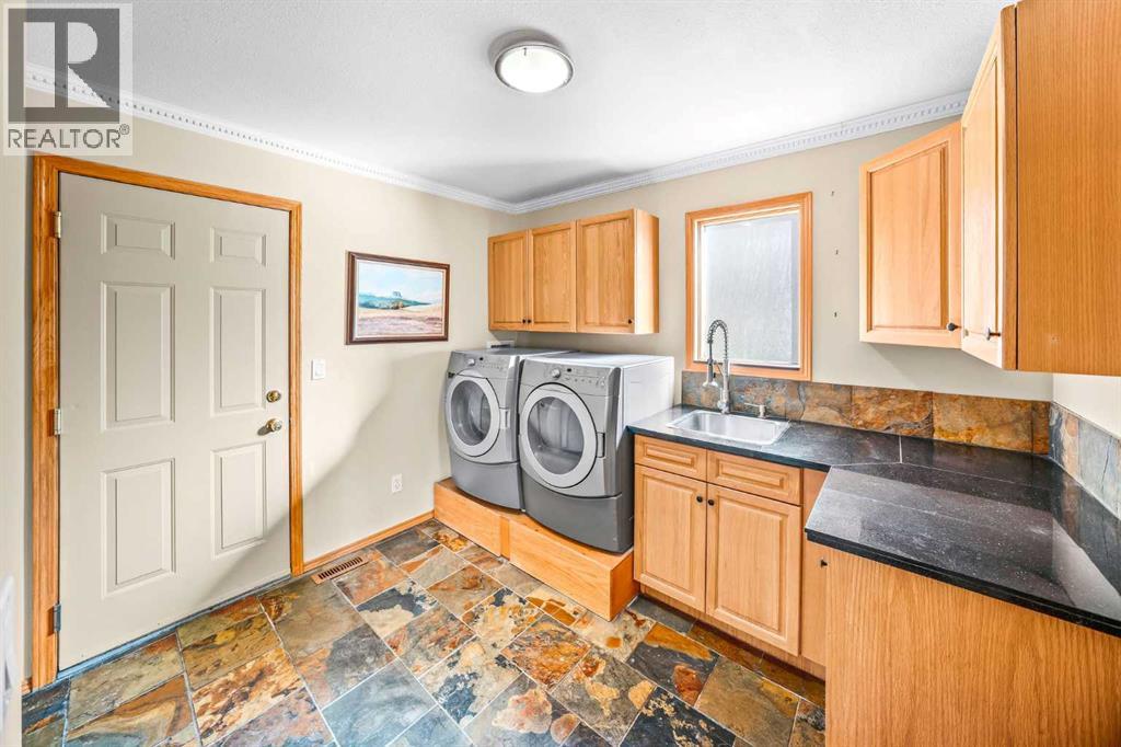 1 Eagle Landing, Canmore, Alberta  T1W 2Y1 - Photo 38 - A2337611