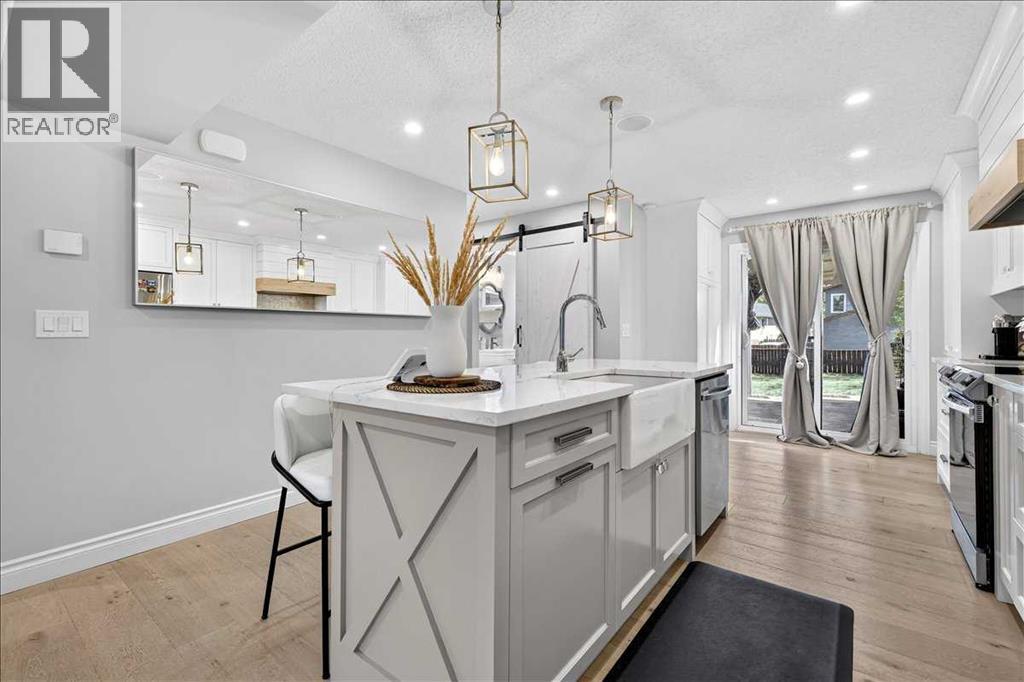 75 Shawglen Way Sw, Calgary, Alberta  T2Y 1Y9 - Photo 5 - A2333503