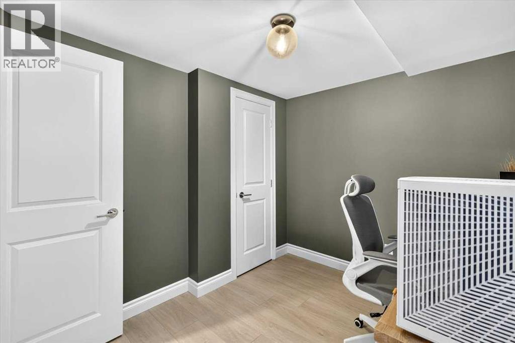 75 Shawglen Way Sw, Calgary, Alberta  T2Y 1Y9 - Photo 31 - A2333503