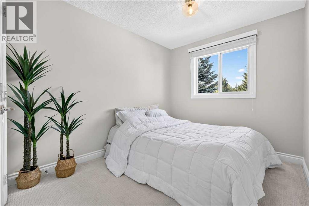 75 Shawglen Way Sw, Calgary, Alberta  T2Y 1Y9 - Photo 22 - A2333503