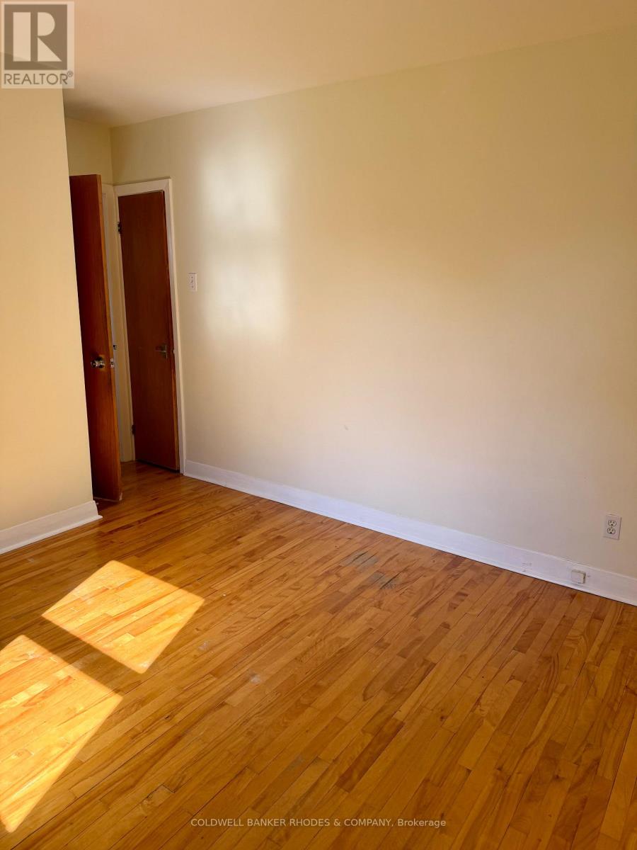 1 - 2484 Carlsen Avenue, Ottawa, Ontario  K1V 8G3 - Photo 11 - X13694170