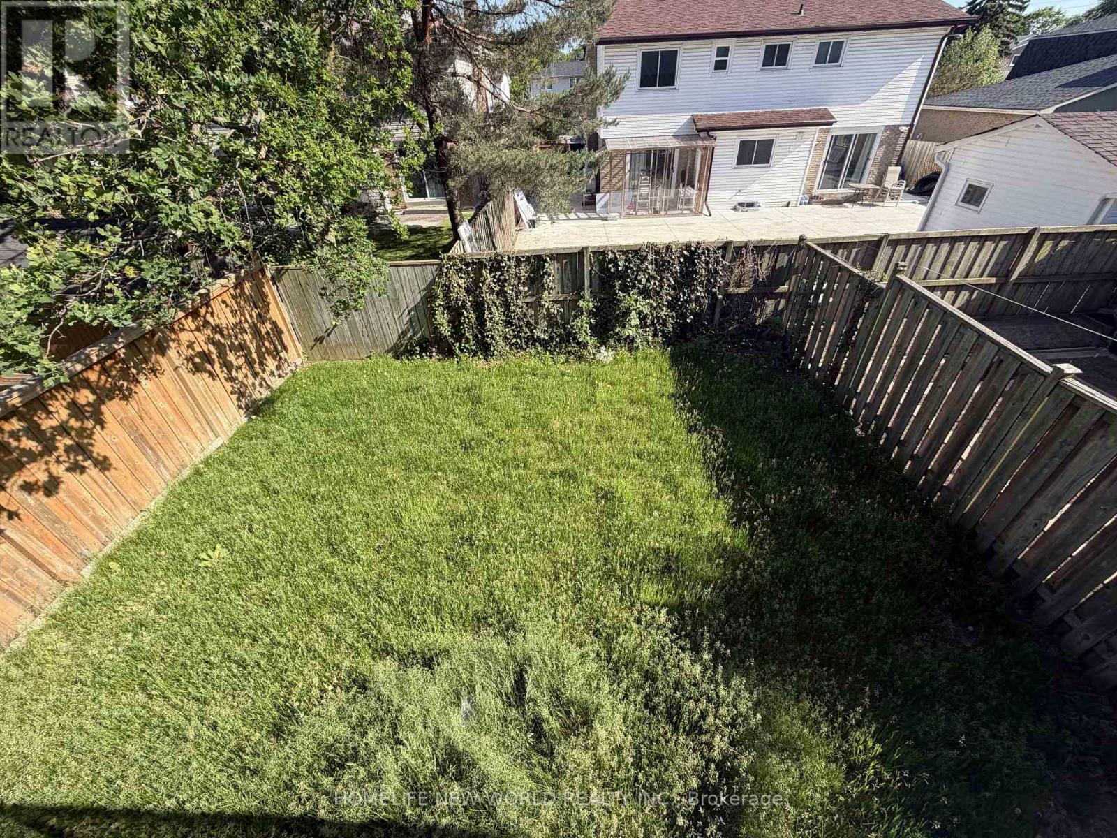 43 Bushmills Square, Toronto, Ontario  M1V 1K5 - Photo 12 - E13694172
