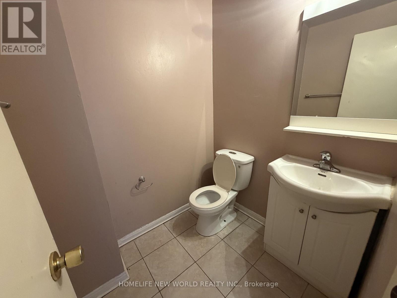 43 Bushmills Square, Toronto, Ontario  M1V 1K5 - Photo 7 - E13694172