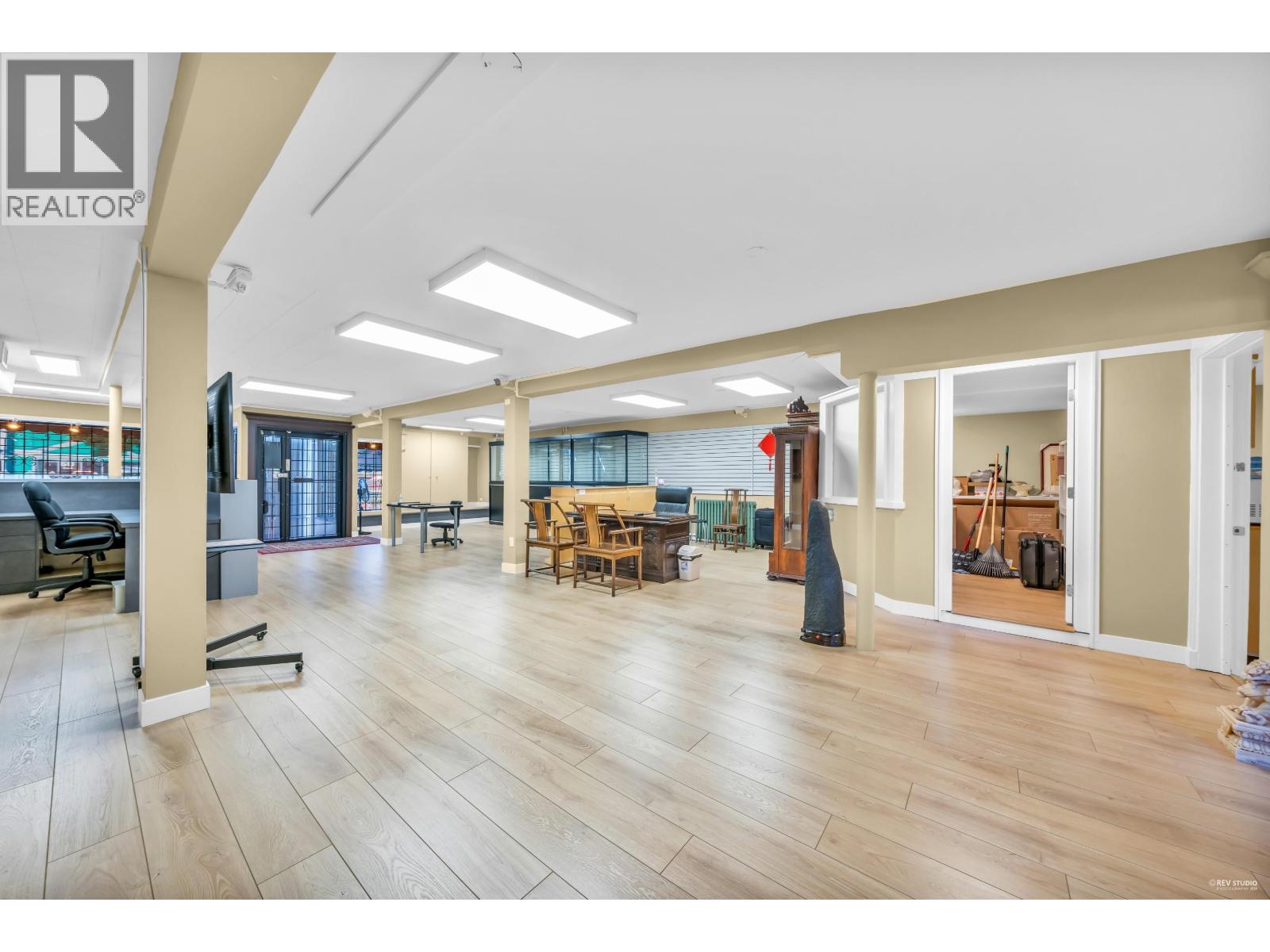 3607 W Broadway, Vancouver, British Columbia  V6R 2B8 - Photo 11 - C8081377