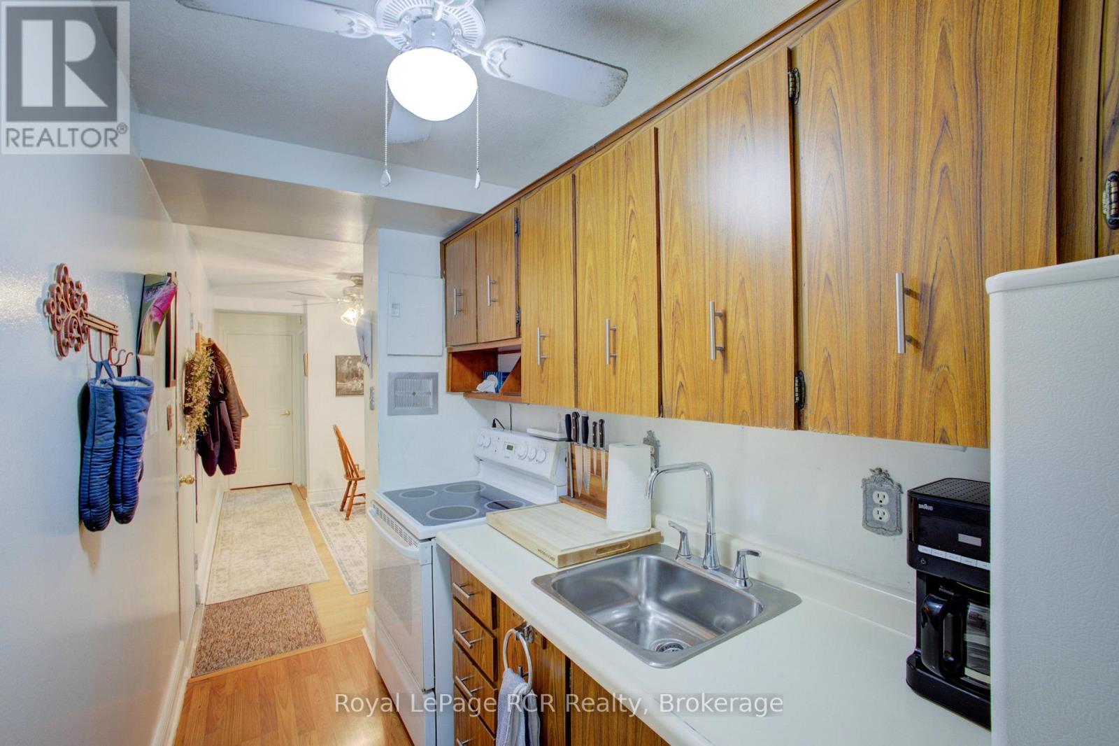 Unit 102 - 118 Preston Street, Wellington North, Ontario  N0G 1A0 - Photo 14 - X13694178