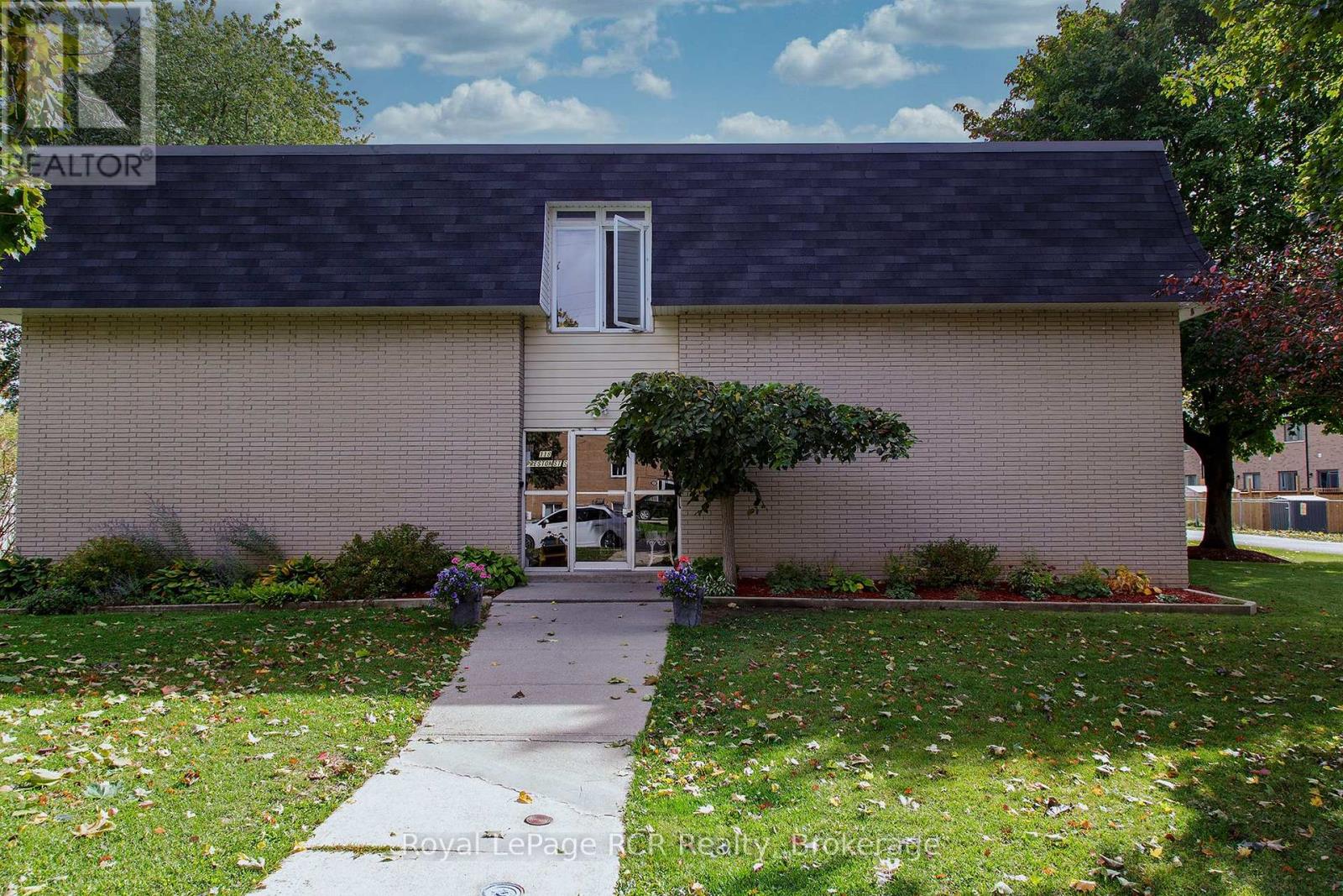 Unit 102 - 118 Preston Street, Wellington North, Ontario  N0G 1A0 - Photo 2 - X13694178