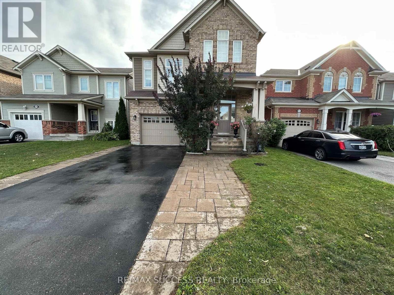 BASEMENT - 916 MINCHIN WAY, Milton, Ontario