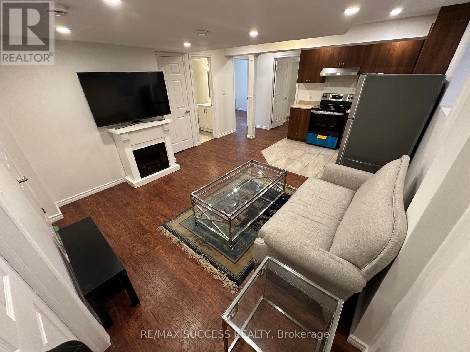 Basement - 916 Minchin Way, Milton, Ontario  L9T 7T6 - Photo 4 - W13694166