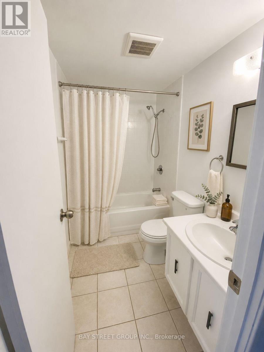 44 Woody Vine Way, Toronto, Ontario M2J 4H6 - Photo 20 - C13678964