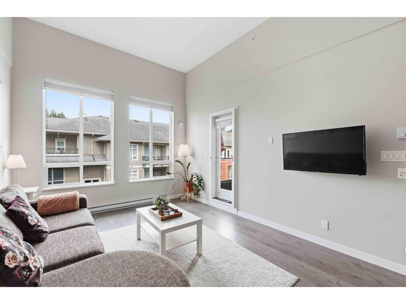 E405 20211 66 AVENUE, Langley, British Columbia