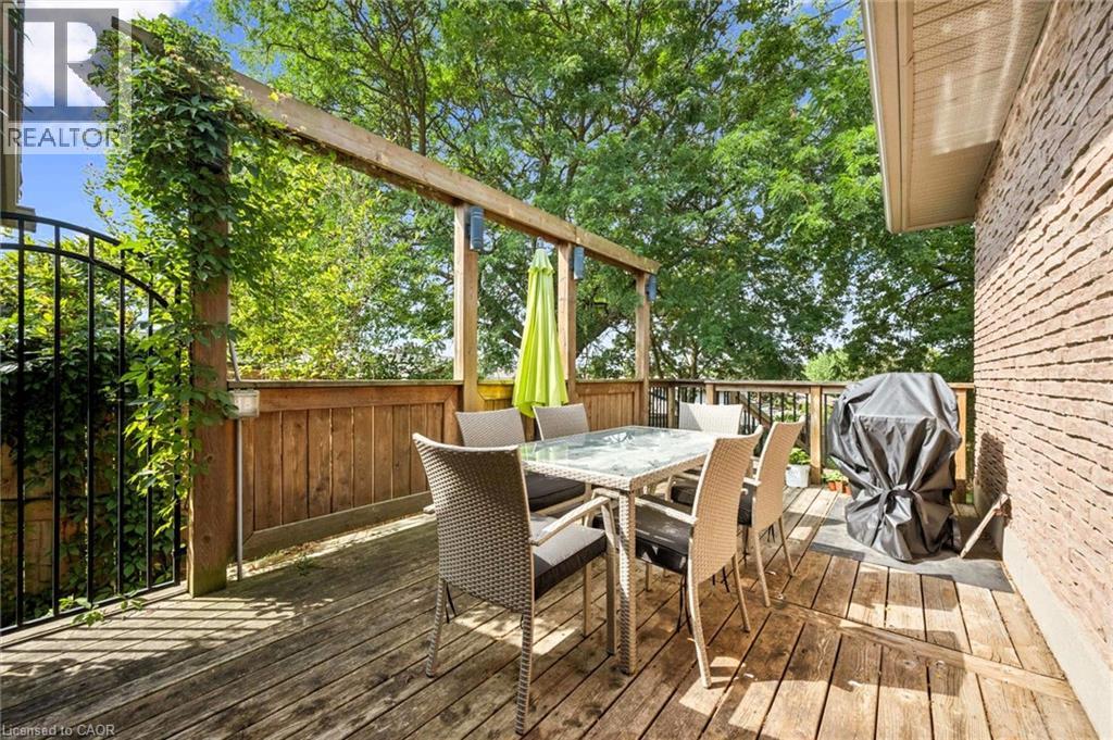 46 Southwood Court, Kitchener, Ontario  N2E 2H9 - Photo 28 - 40855014