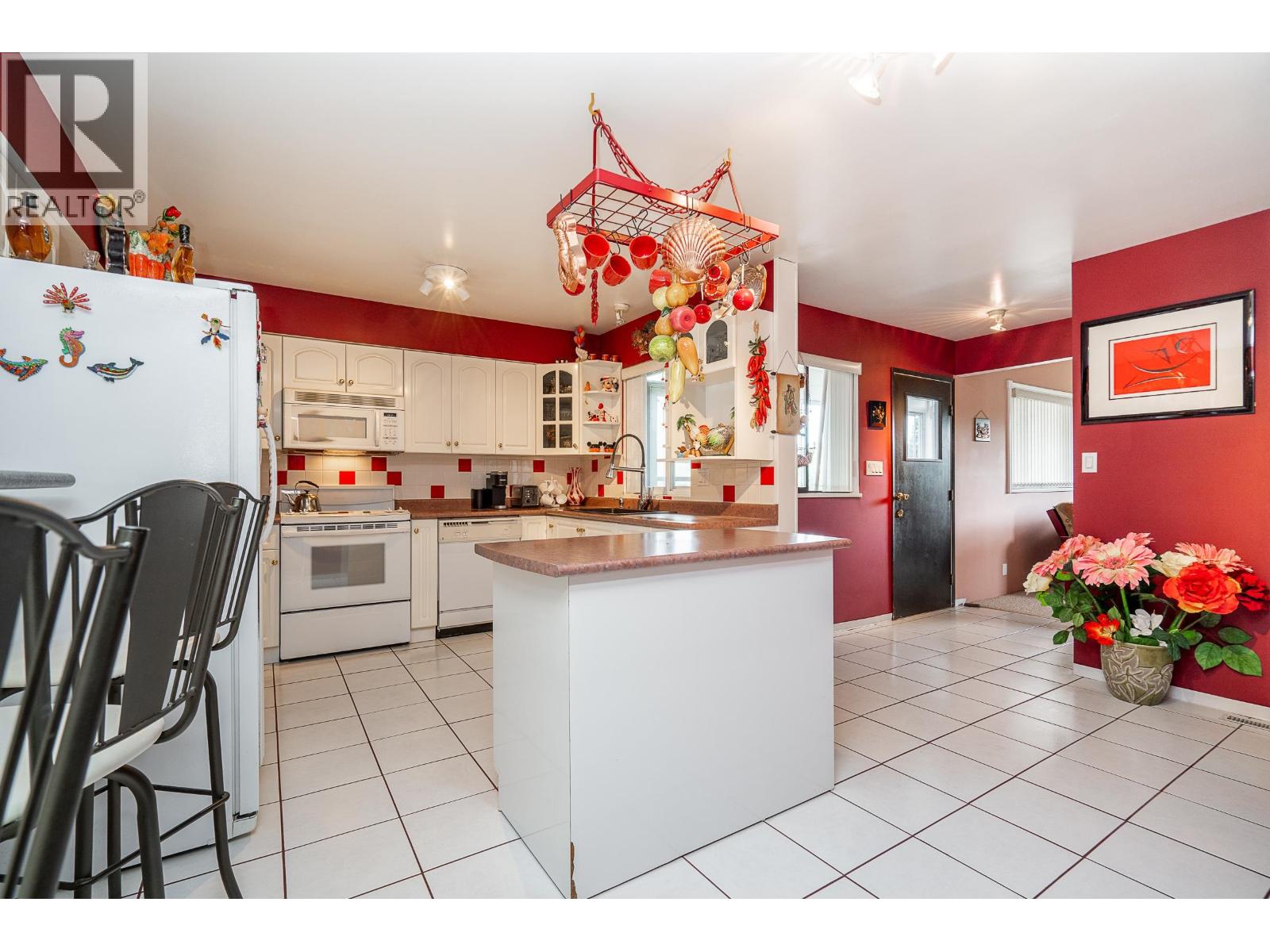 6565 Sumas Drive, Burnaby, British Columbia  V5B 2V1 - Photo 7 - R3157159