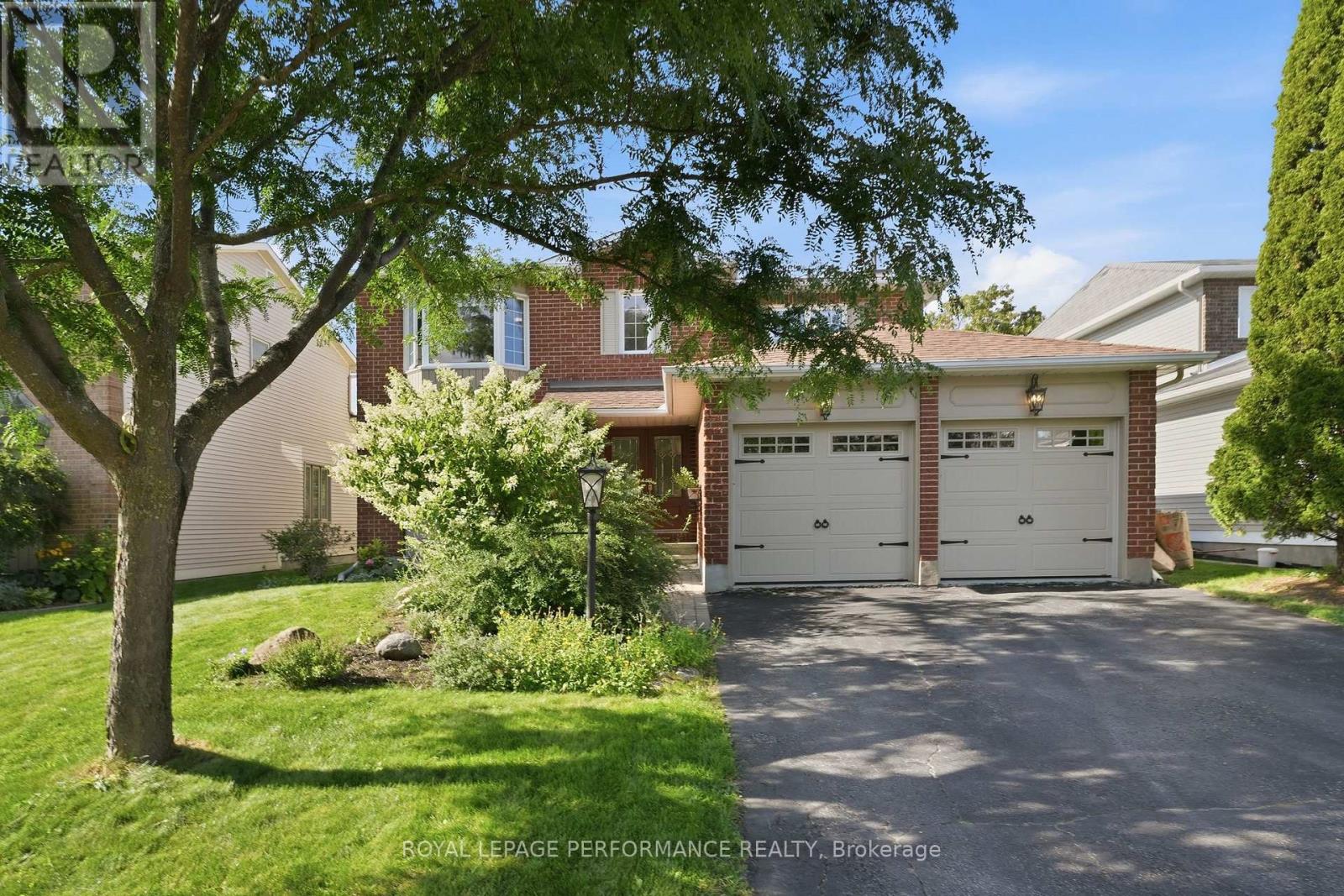 14 WELLFLEET CRESCENT, Ottawa, Ontario