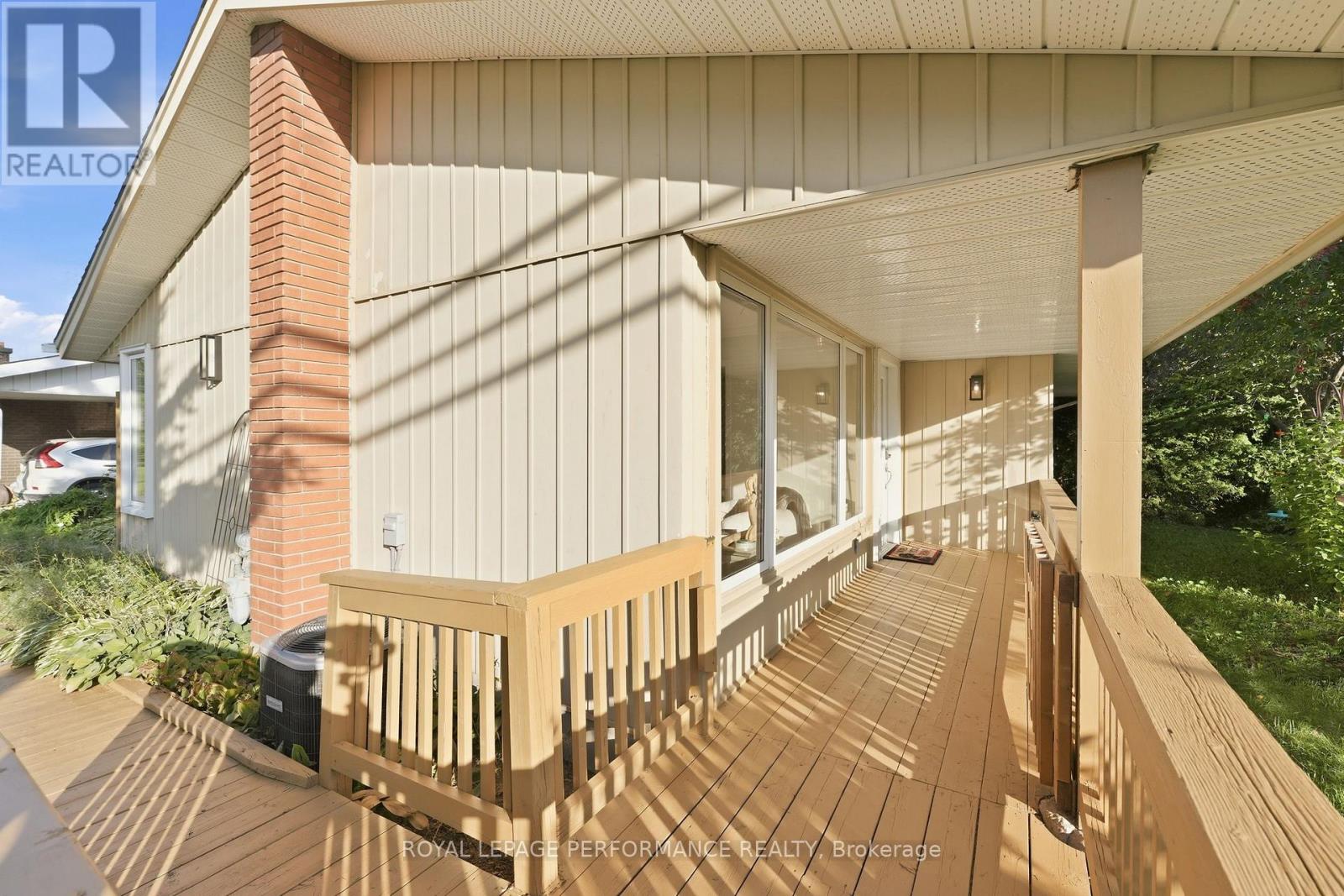 3149 Southmore Drive E, Ottawa, Ontario  K1V 6Z6 - Photo 3 - X13694204