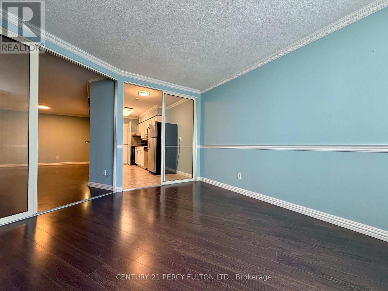 175 Bamburgh Circle, Toronto, Ontario  M1W 3X8 - Photo 14 - E13694194