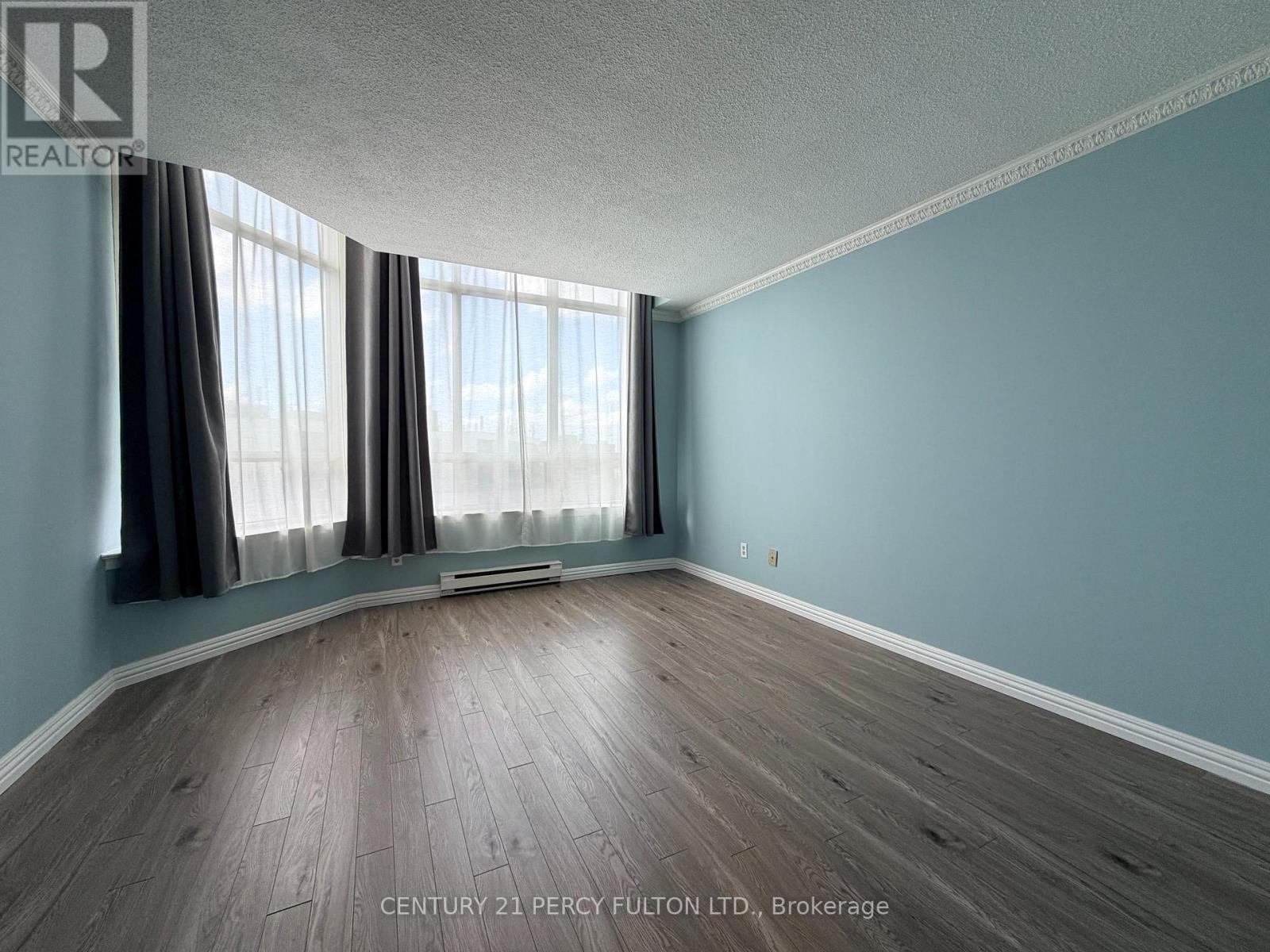 175 Bamburgh Circle, Toronto, Ontario  M1W 3X8 - Photo 17 - E13694194
