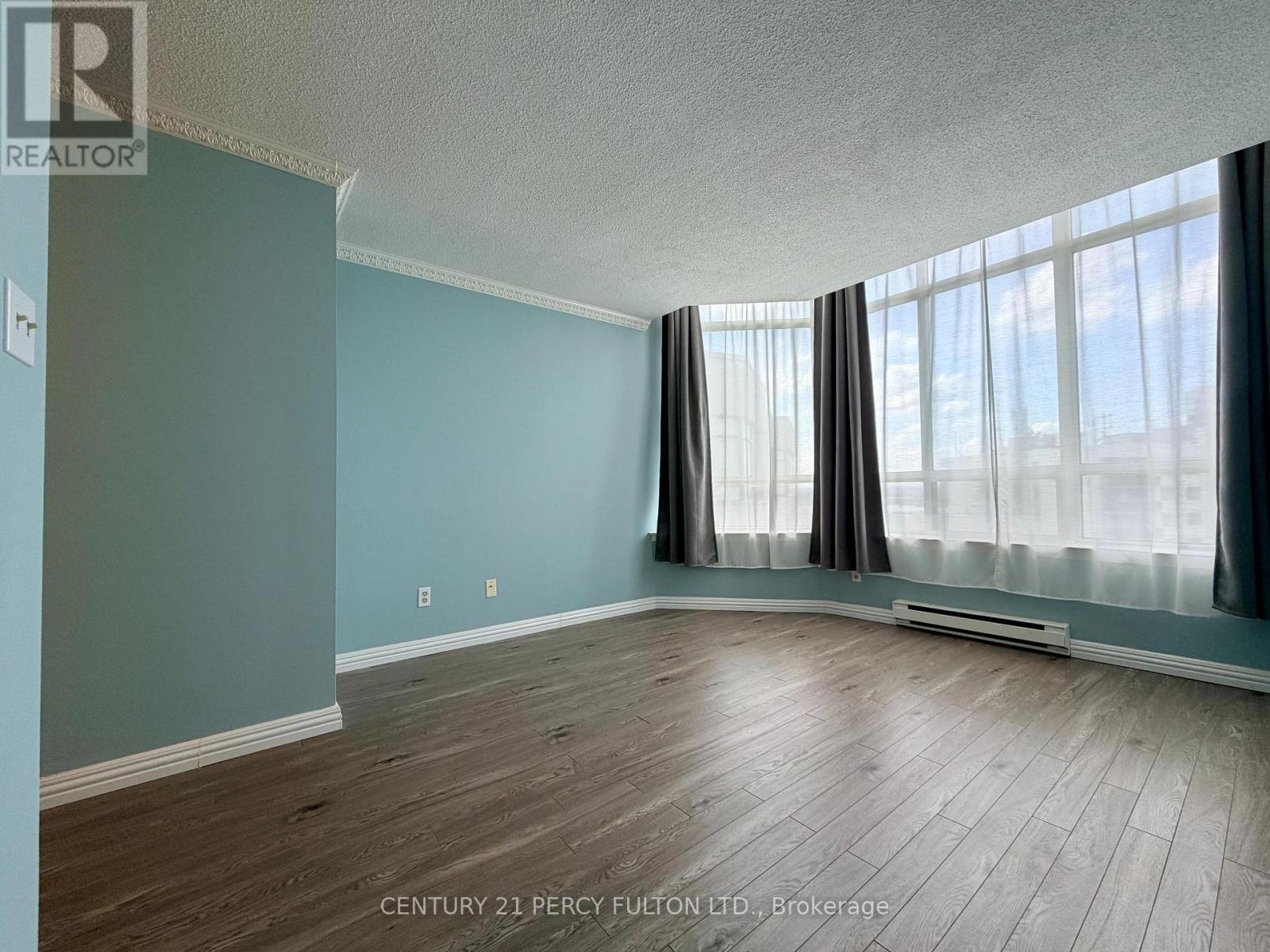 175 Bamburgh Circle, Toronto, Ontario  M1W 3X8 - Photo 18 - E13694194