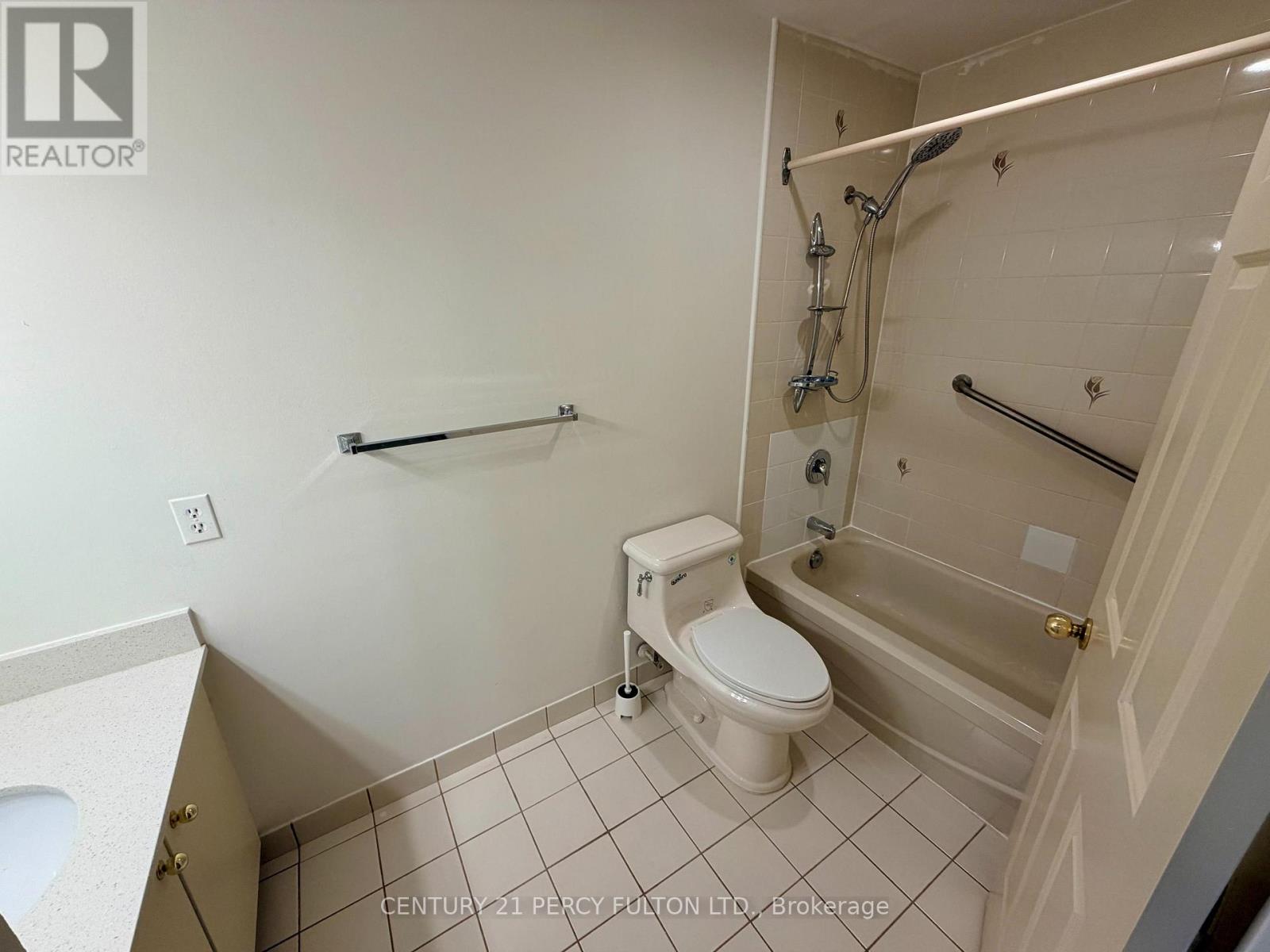 175 Bamburgh Circle, Toronto, Ontario  M1W 3X8 - Photo 21 - E13694194