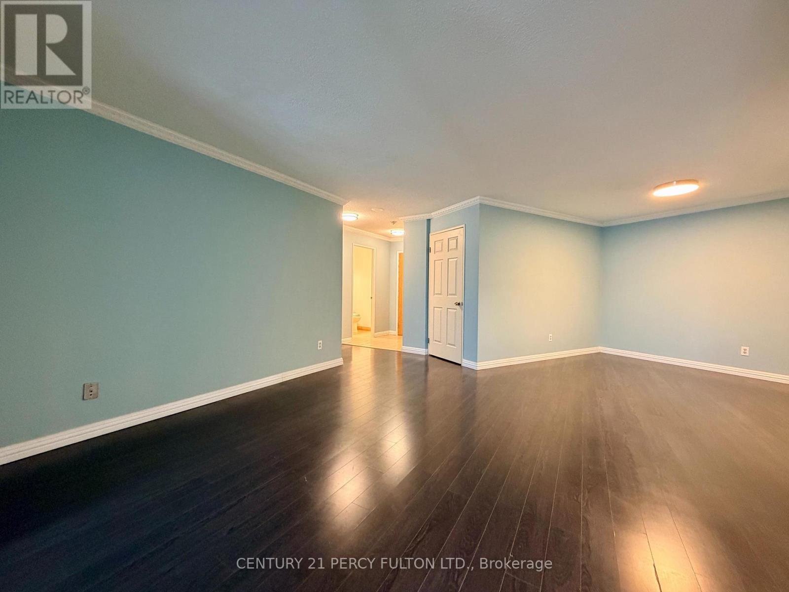 175 Bamburgh Circle, Toronto, Ontario  M1W 3X8 - Photo 3 - E13694194