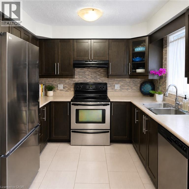 38 Tudor Street, Kitchener, Ontario  N2R 1W4 - Photo 6 - 40856501