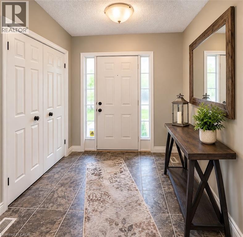 38 Tudor Street, Kitchener, Ontario  N2R 1W4 - Photo 2 - 40856501