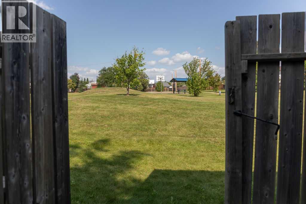 110 Bird Crescent, Fort Mcmurray, Alberta  T9K 0G9 - Photo 36 - A2318689
