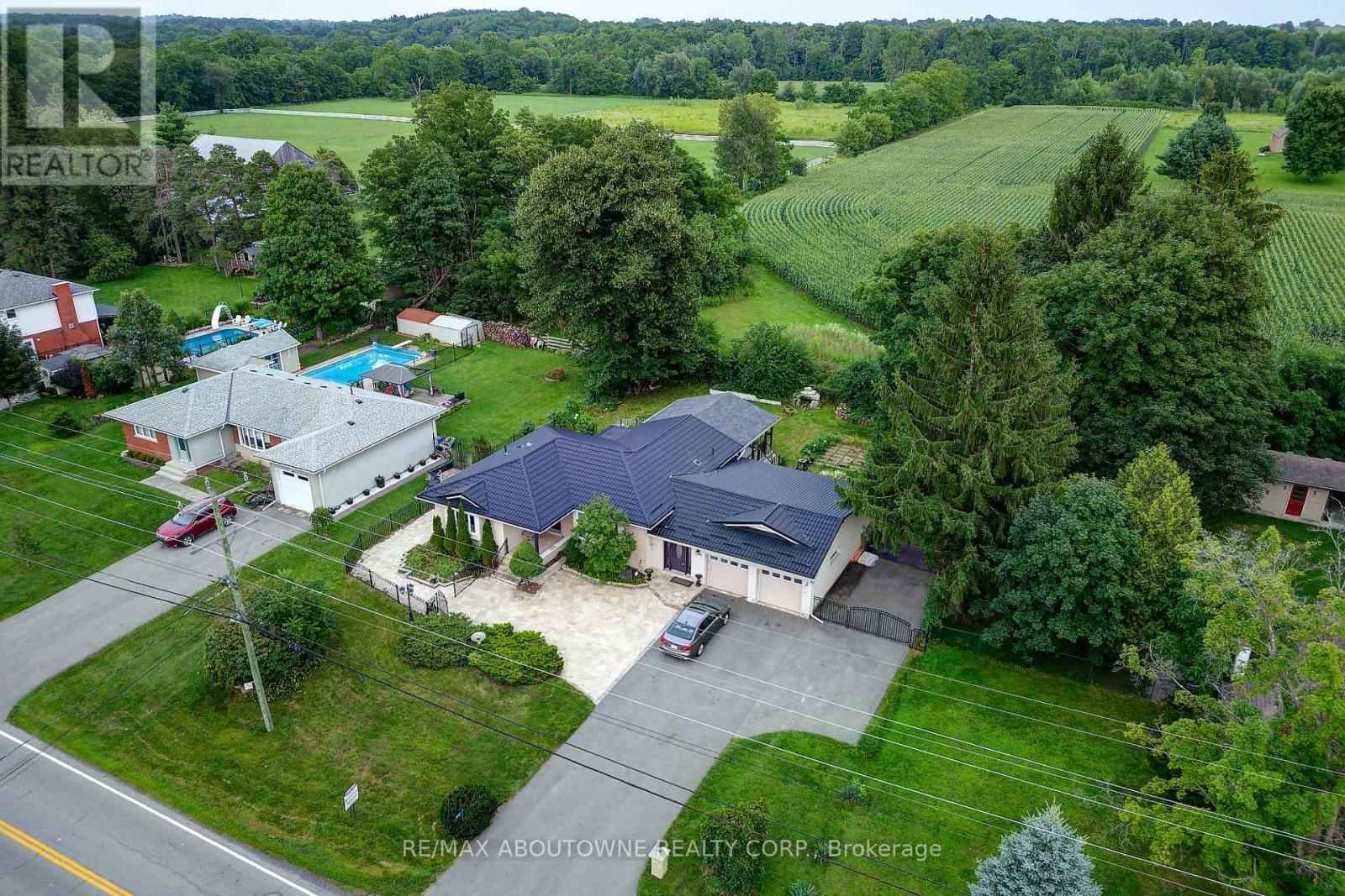 178 Carlisle Road, Hamilton, Ontario  L0R 1H2 - Photo 49 - X13694210