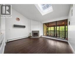 304 141 W 13TH STREET, North Vancouver, British Columbia