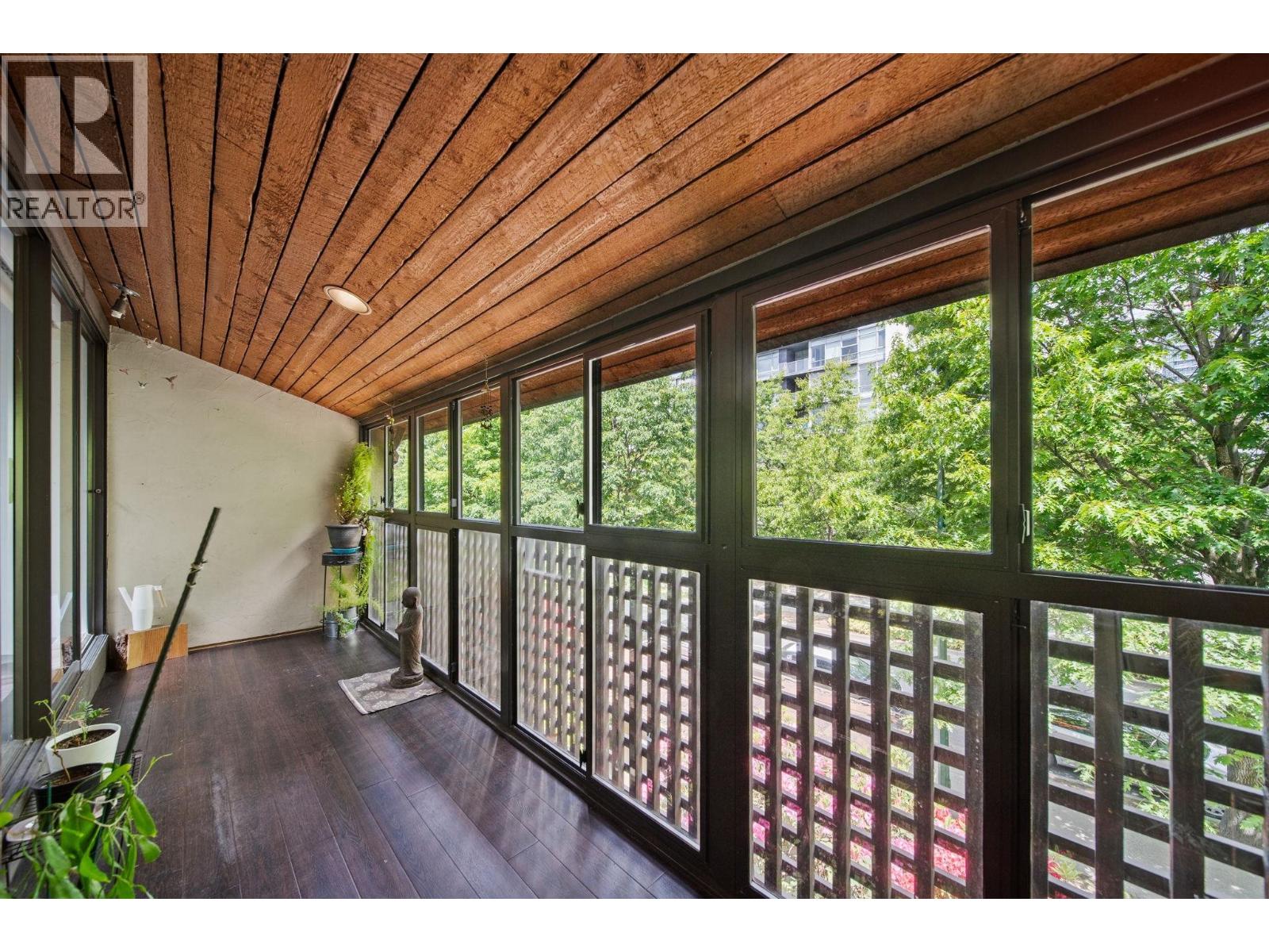 304 141 W 13th Street, North Vancouver, British Columbia  V7M 1N5 - Photo 22 - R3149258