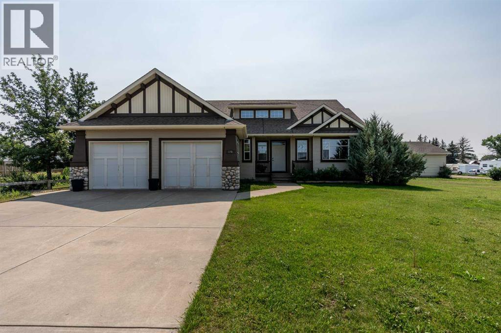 178 East 100 South, Raymond, Alberta  T0K 2S0 - Photo 1 - A2338352