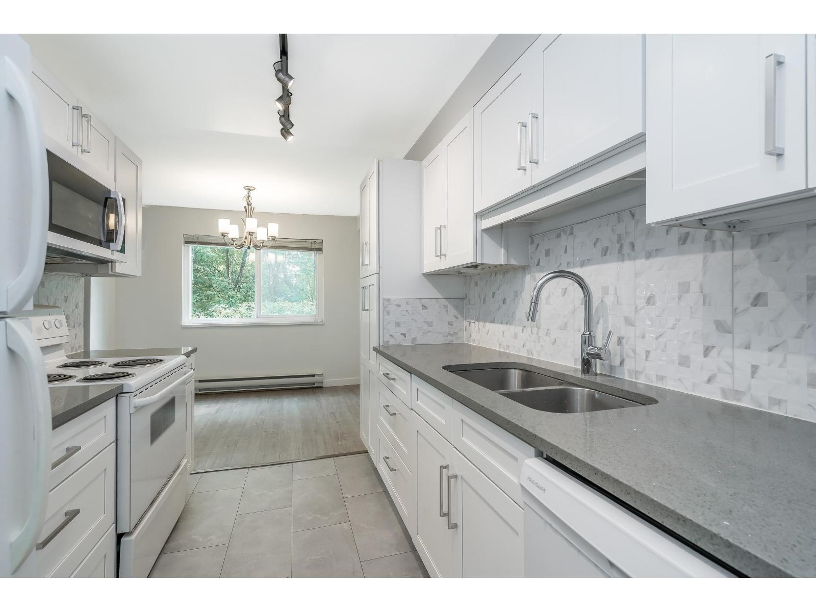 215 7694 Evans Road, Sardis West Vedder, Chilliwack, British Columbia  V2R 3W3 - Photo 10 - R3156360