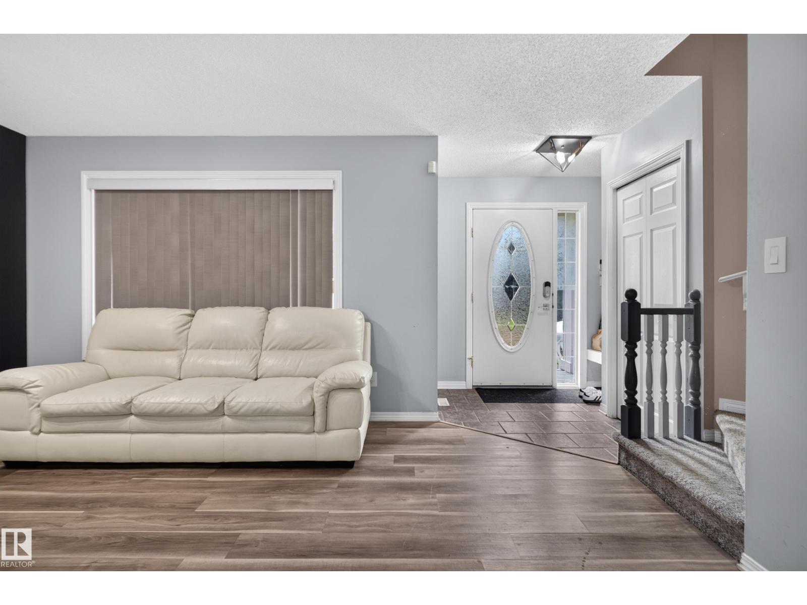 3755 20 St NW, Edmonton, Alberta  T6T 1R8 - Photo 6 - E4504274