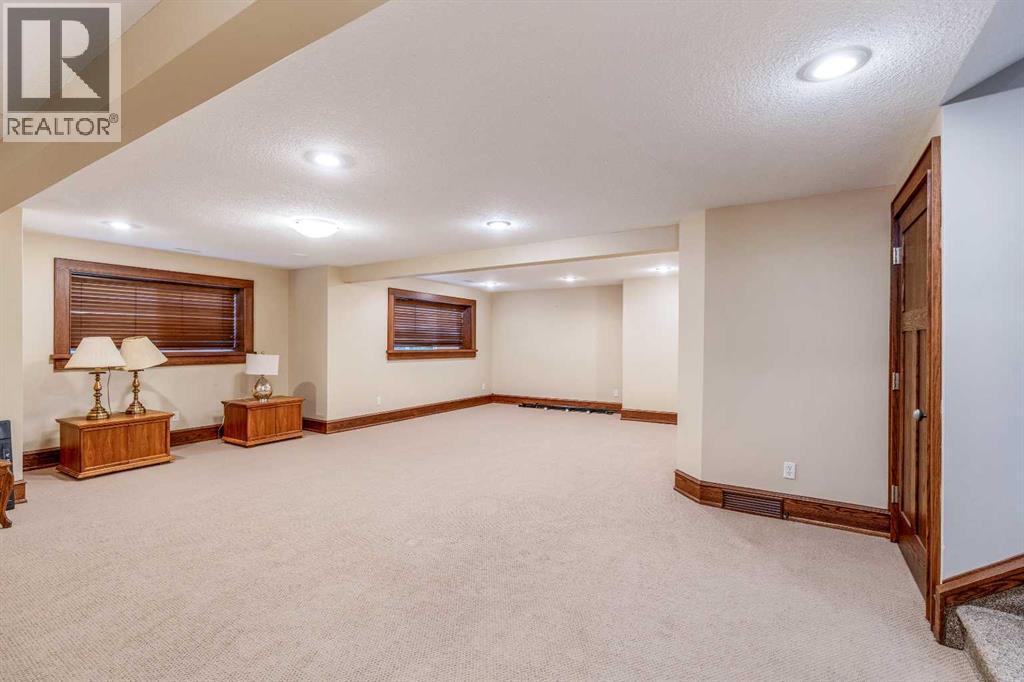 178 East 100 South, Raymond, Alberta  T0K 2S0 - Photo 46 - A2338352