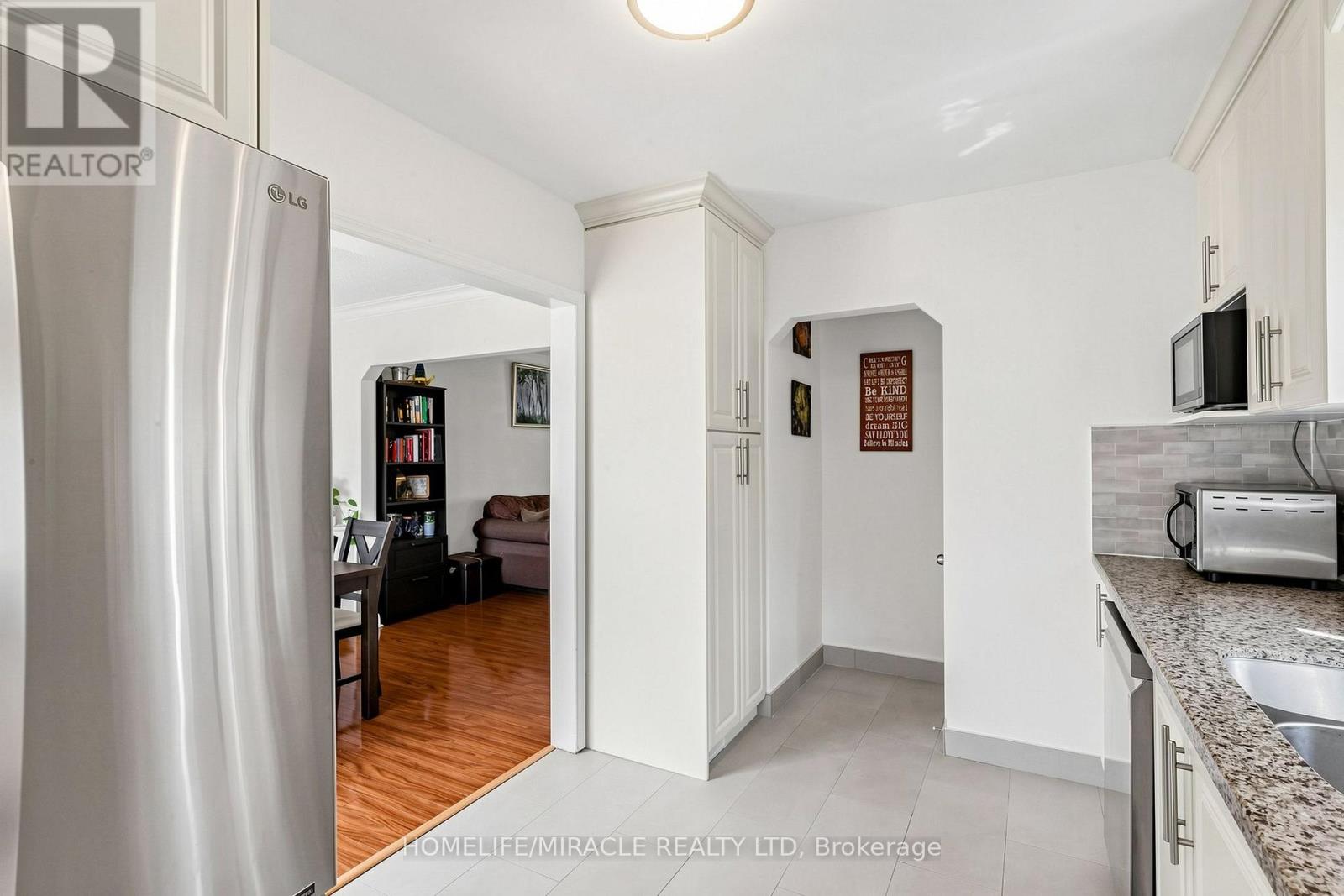470 Midland Avenue, Toronto, Ontario  M1N 4A6 - Photo 21 - E13693452