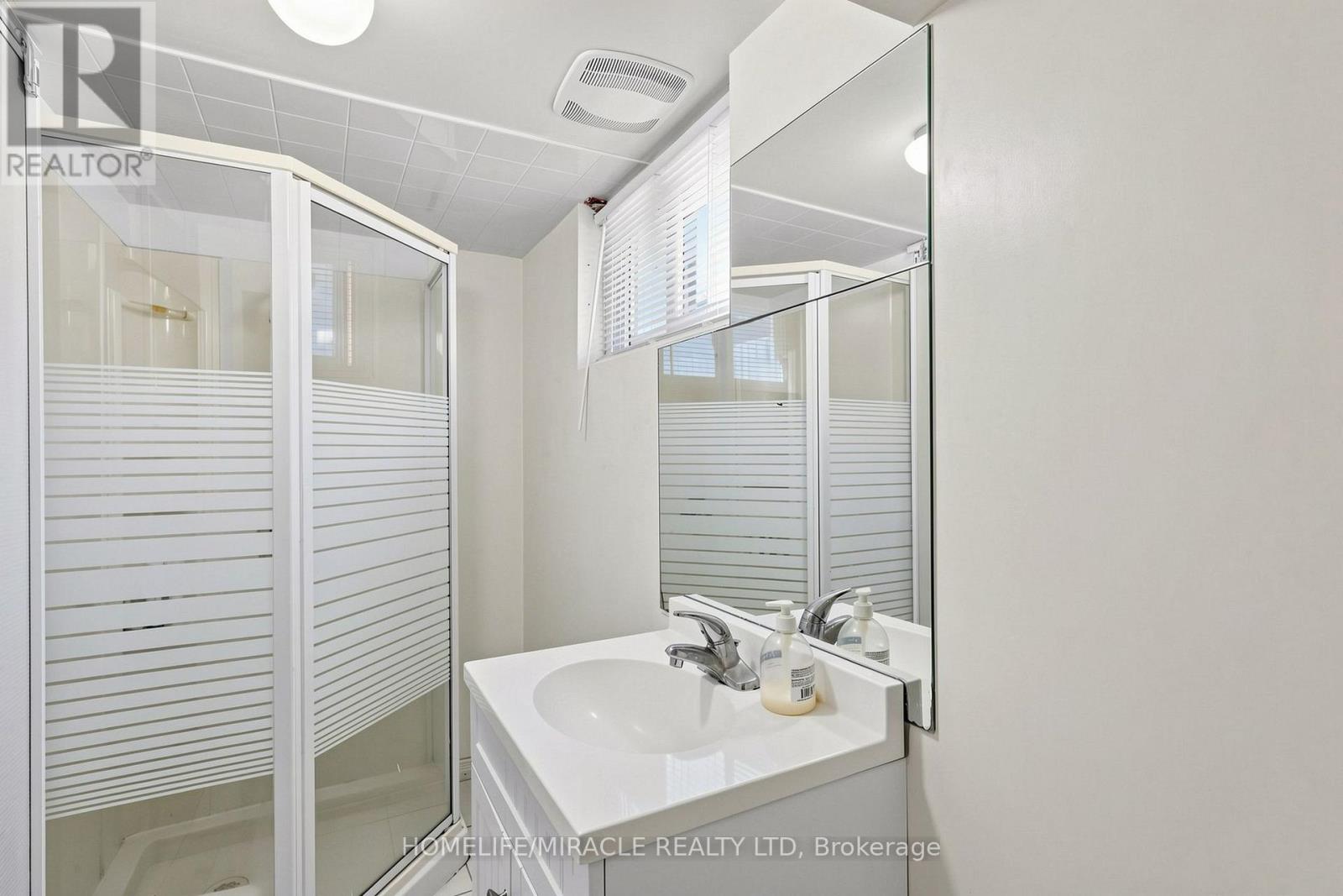 470 Midland Avenue, Toronto, Ontario  M1N 4A6 - Photo 36 - E13693452