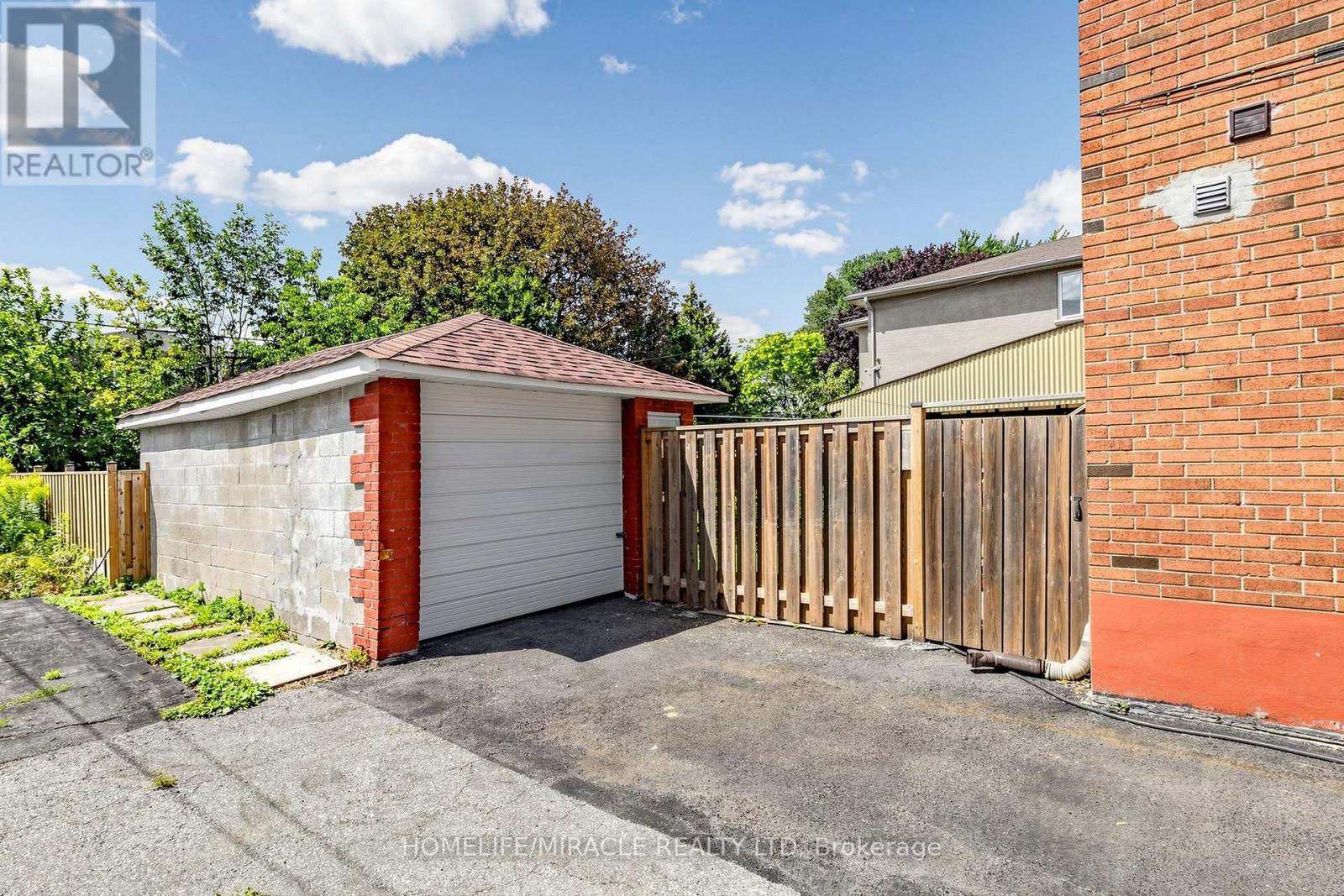 470 Midland Avenue, Toronto, Ontario  M1N 4A6 - Photo 41 - E13693452