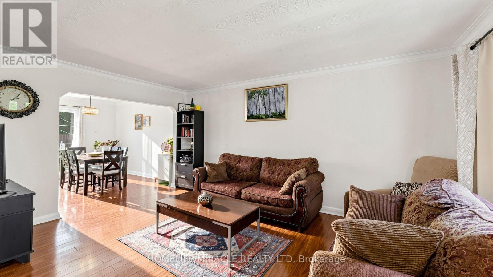 470 Midland Avenue, Toronto, Ontario  M1N 4A6 - Photo 8 - E13693452
