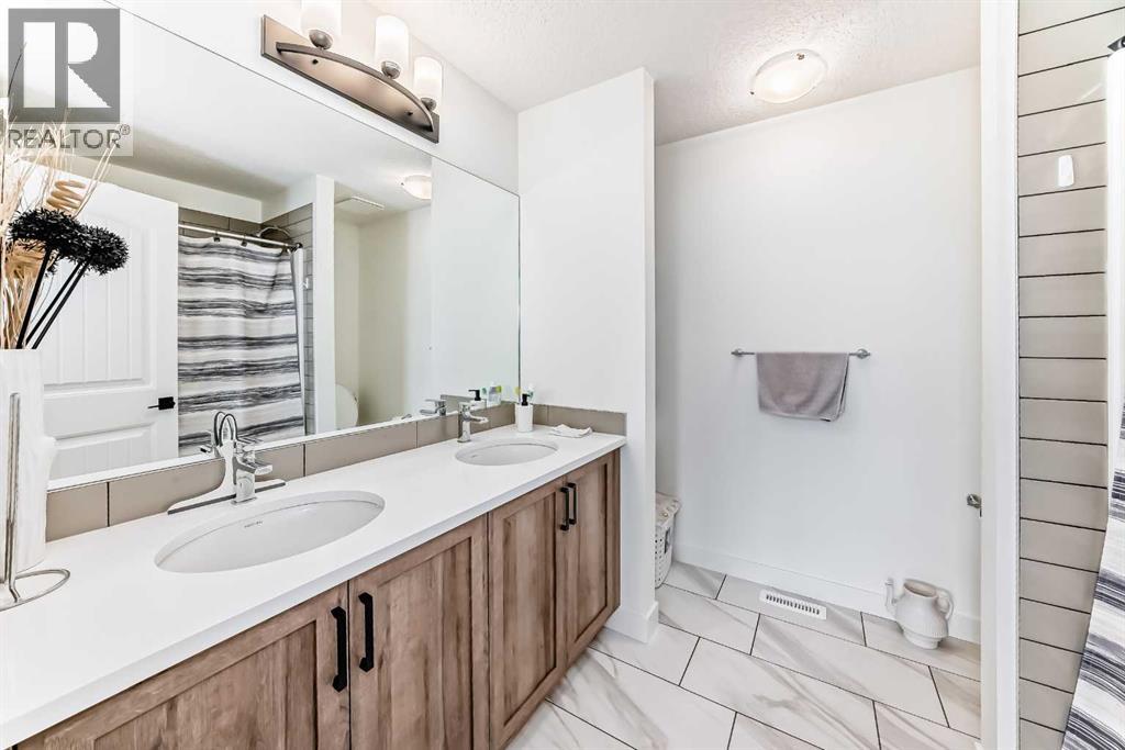 330 Ambleton Drive NW, Calgary, Alberta  T3P 2B7 - Photo 25 - A2337058
