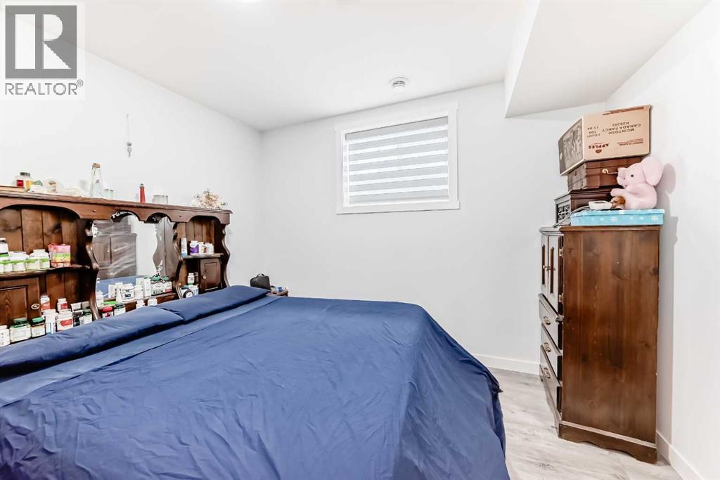 330 Ambleton Drive NW, Calgary, Alberta  T3P 2B7 - Photo 40 - A2337058